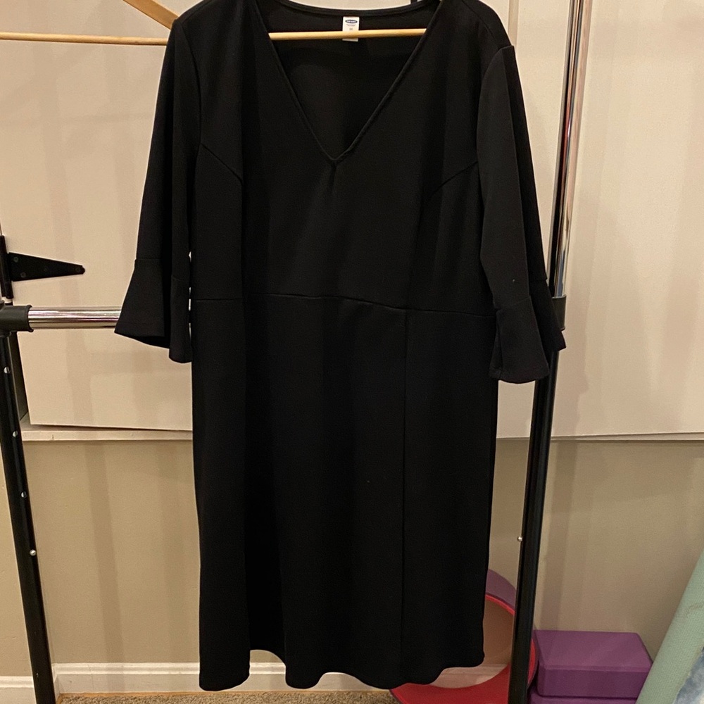 Old Navy Black 3/4 length Sleeve Dress